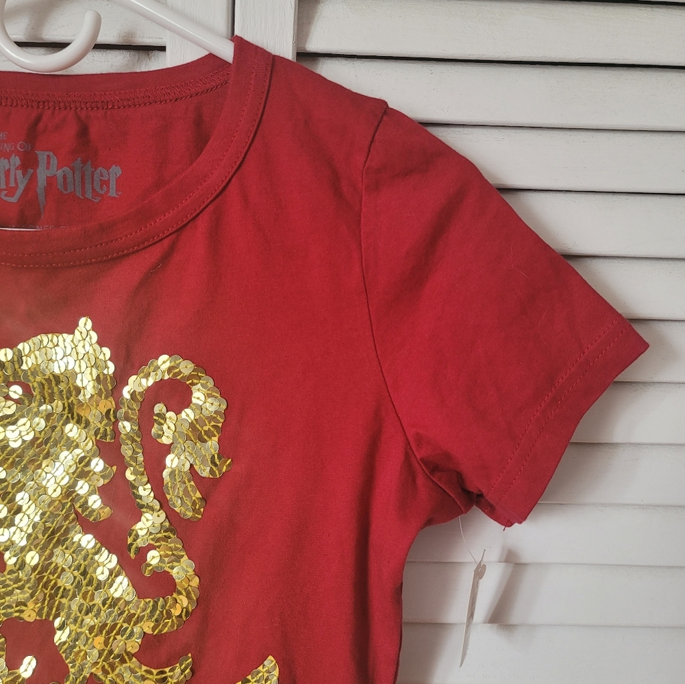 WARNER BROS Studio London Harry Potter Griffindor Cotton Tee, Size M - Picture 5 of 9